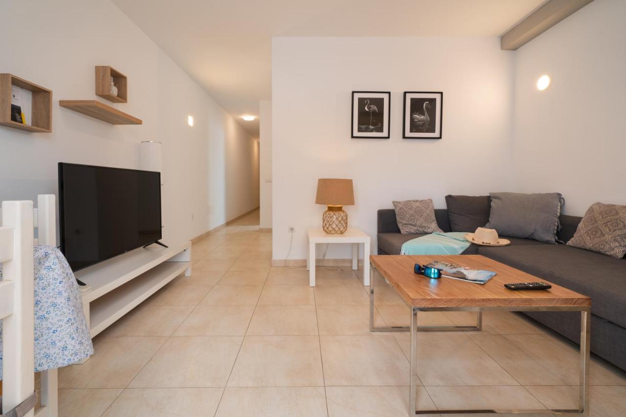 Sabbia Suites Ginesa Арресифе Экстерьер фото